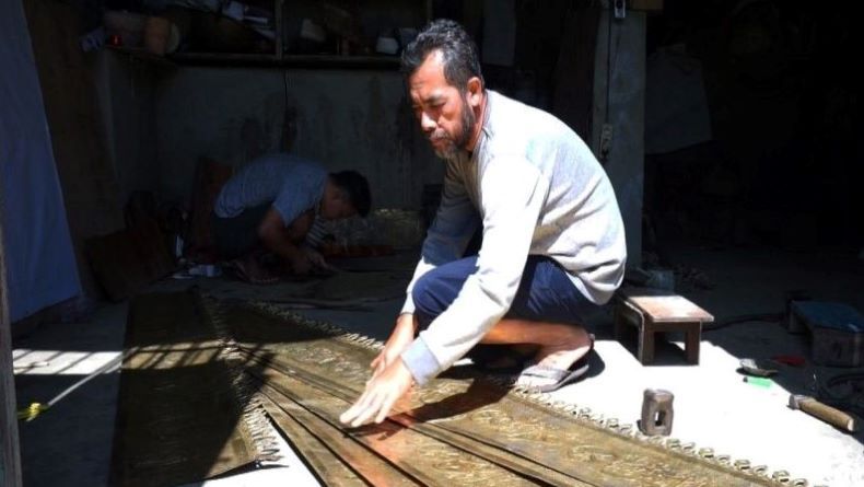 Perajin Tembaga di Tumang Boyolali Kebanjiran Pesanan Jelang Ramadan 