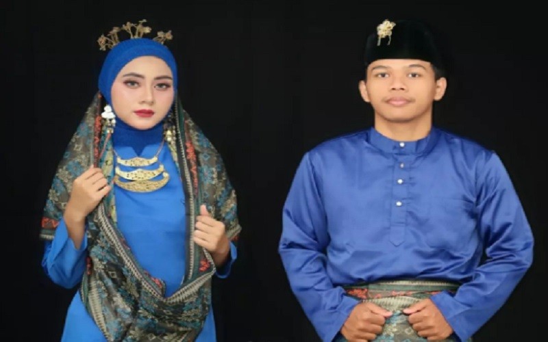 Nama Pakaian Adat Kalimantan Barat untuk Pria dan Wanita