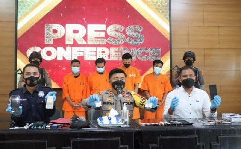 Bapak dan Anak di Jembrana Kompak Edarkan Narkoba 