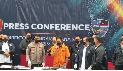  Bareskrim Perpanjang Masa Penahanan Doni Salmanan selama 40 Hari 
