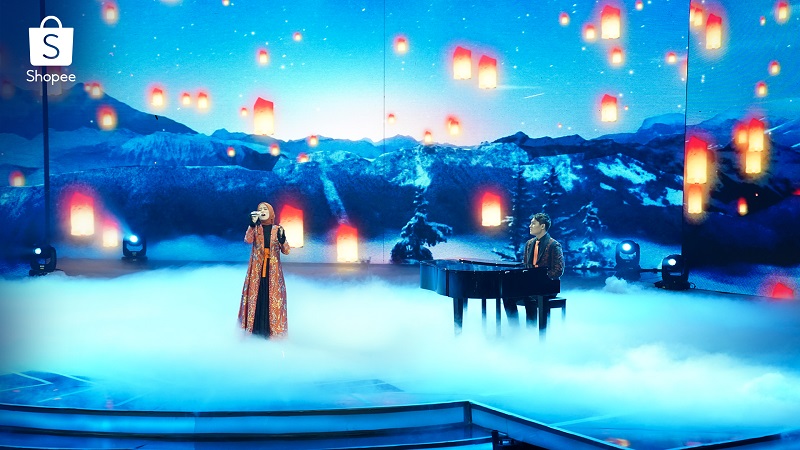 Mesranya Lesti Kejora dan Rizky Billar di Atas Panggung Shopee Hari Belanja Konsumen TV Show!