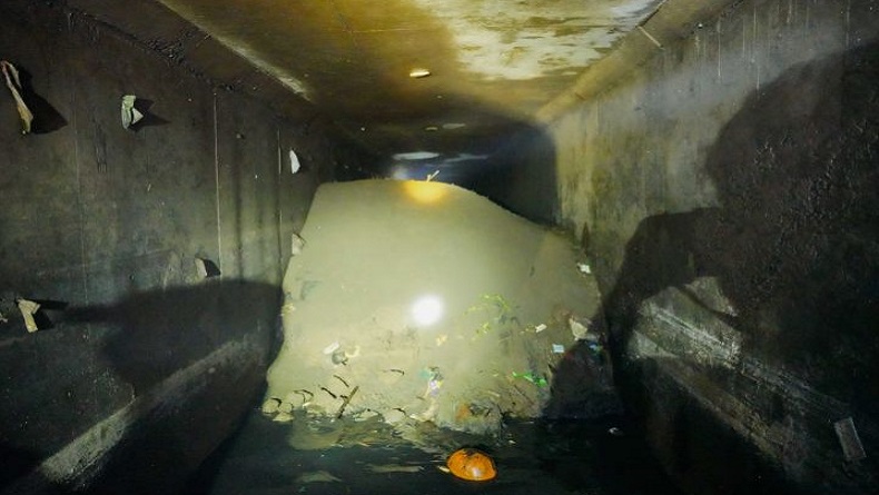 Telusuri Terowongan Drainase, Bobby Temukan Penyebab Banjir di Medan Denai