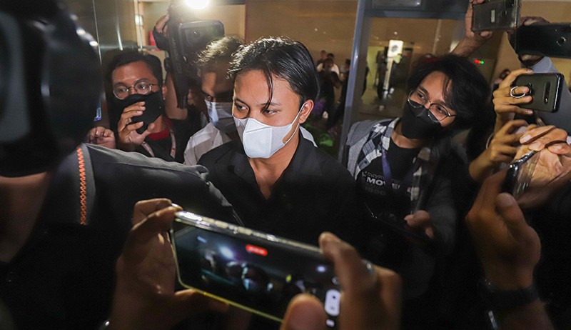 Rizky Febian Diperiksa Polisi, Pengacara Sebut Tak Bahas Pengembalian Uang Doni Salmanan