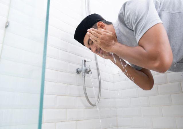 Doa Setelah Wudhu dan Sebelum Wudhu Lengkap Bacaan Arab, Latin, dan Artinya