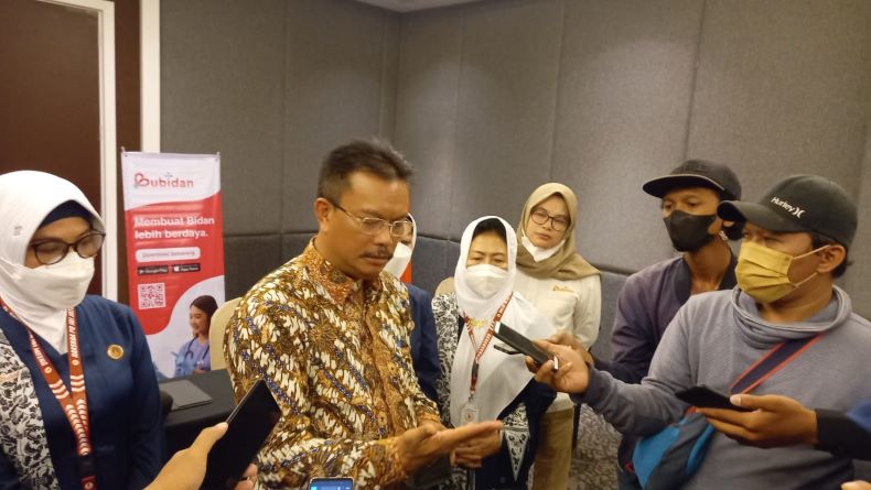 DPR Dorong Ribuan Bidan di Jateng Diangkat Jadi P3K