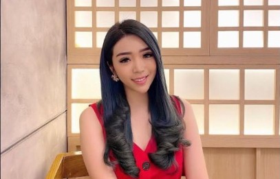 Jeli Lihat Peluang, Perempuan Ini Sukses Bisnis Pengembang Kue Beromzet Rp3 Miliar Sebulan