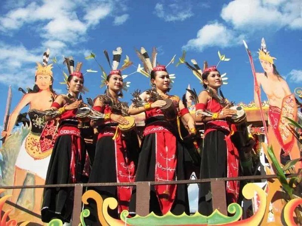 Mengenal Pakaian Adat Kalimantan Timur