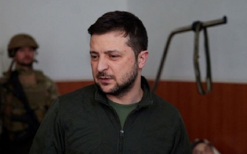 Presiden Zelensky Tuduh Rusia Sembunyikan Bukti Kejahatan Perang