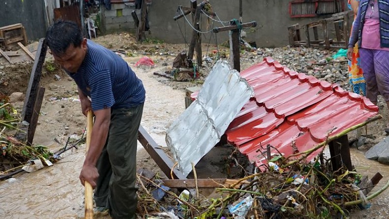 Banjir Bandang, 4 Rumah Warga Gorontalo Terendam Material Lumpur dan Kerikil 