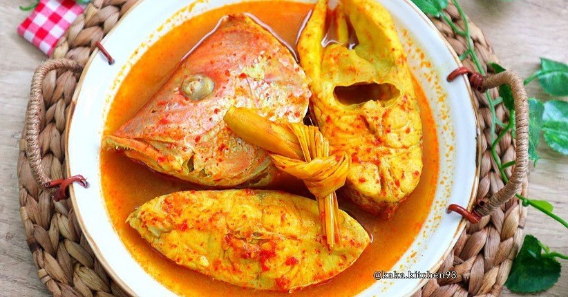 Cara Membuat Kakap Merah Asam Pedas, Berlimpah Bumbu dan Enak