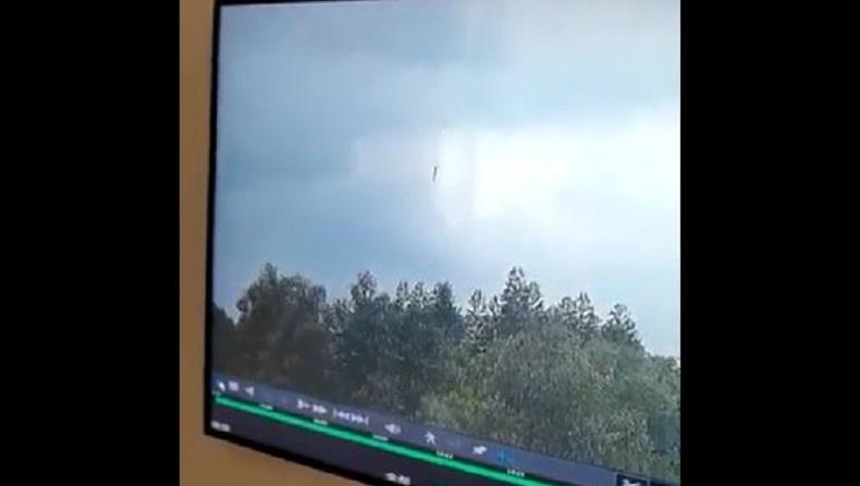 Beredar Video Detik-Detik Pesawat China Angkut 132 Orang Terjun Bebas, Netizen: Sungguh Aneh!