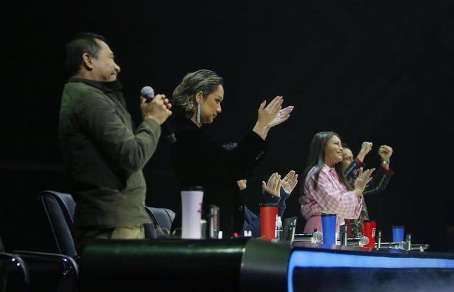 Roby Gultom Bawakan Lagu Seriosa, Dapat 4 Standing Ovation di Gala Live Show 8 X Factor Indonesia   