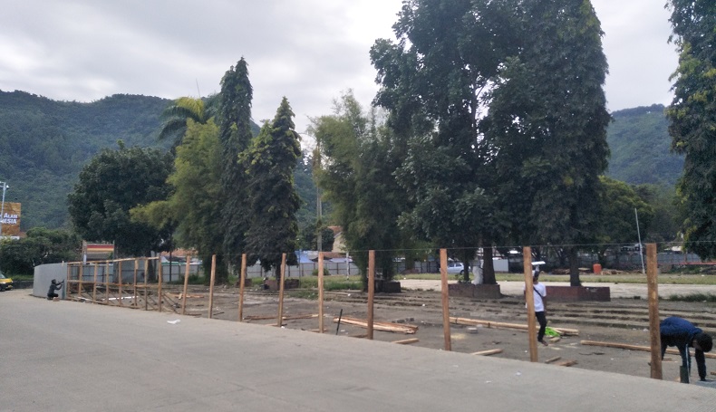 31 PKL Terdampak Penataan Alun-alun Cililin KB Menunggu Penempatan