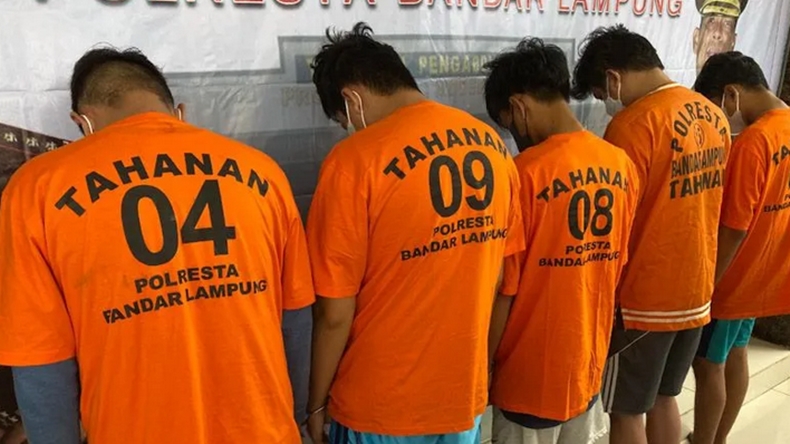 Polresta Bandarlampung Bongkar Kasus Penggelapan Mobil, 5 Orang Ditangkap