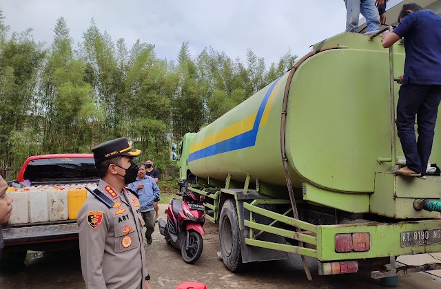 Sidak Minyak Goreng, Kapolres Samarinda Minta Distributor Segera Salurkan ke Pedagang