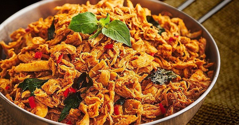 5 Pilihan Resep Ayam Suwir Pedas Menggugah Selera dan Berlimpah Rempah