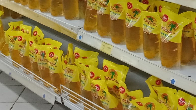 Ini Perbedaan Harga Minyak Goreng di Alfamart dan Indomaret, Silakan Dicek Bunda