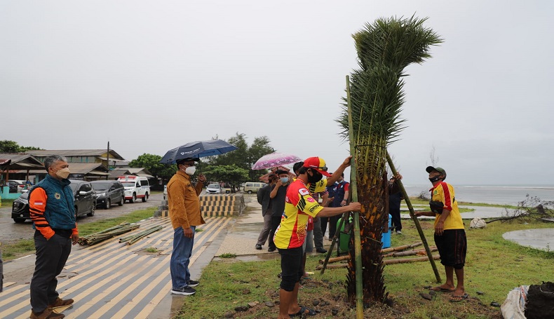 Perbaiki Jalan Pantai Sayang Heulang Garut, Pemprov Jabar Gelontorkan Rp9,8 Miliar