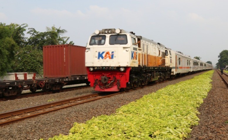 Bahayakan Penumpang, Sejumlah Pencuri Rel Ditangkap PT KAI Daop 1 Jakarta