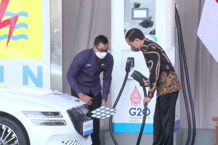 PLN Gelontorkan Rp72,8 Miliar untuk Bangun 60 SPKLU Ultra Fast Charging