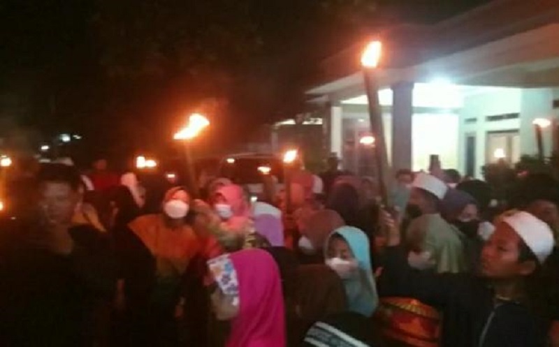 Sambut Ramadan, 200 Warga Sukmajaya Depok Ikuti Pawai Obor