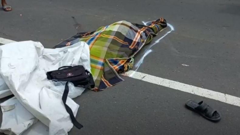Kecelakaan Tragis, Pemotor di Mojokerto Tewas Terlindas Truk usai Gagal Menyalip