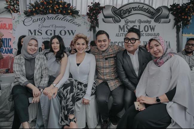 Beredar Foto Akrab dengan Juragan 99, Nikita Mirzani: Mereka Minta Foto Saya Ladeni Sebagai Artis 