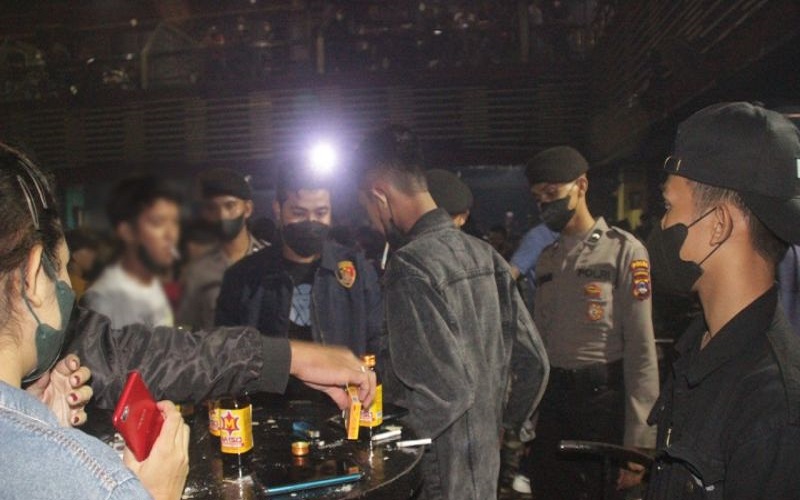 Razia Tempat Hiburan Malam, Polda Kalsel Temukan 3 Pengunjung Positif Narkoba