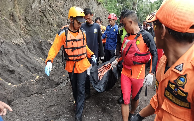 Terseret Air Bah, Bocah 10 Tahun di Lombok Ditemukan Tewas