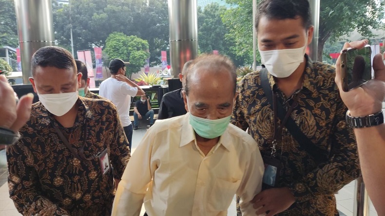 Tidak Kooperatif, Eks Gubernur Riau Annas Maamun Dijemput Paksa KPK