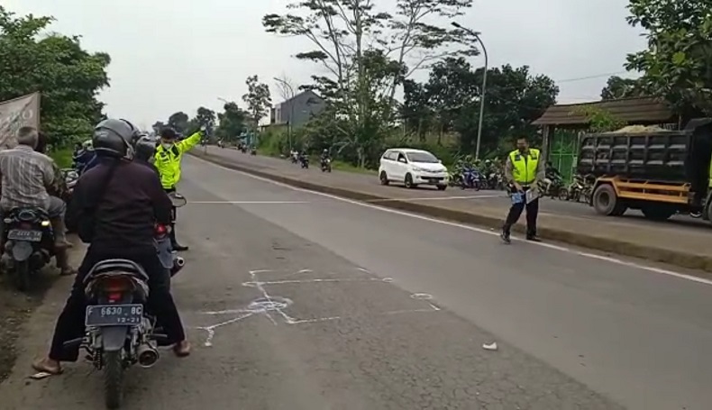 Tragis, Bocah di Sukabumi Tewas Tertabrak saat Buat Konten YouTube Aksi Cegat Truk