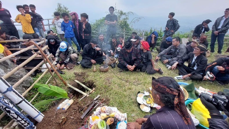 Tumbalan Gunung Batu, Tradisi Warga Lembang KBB Sambut Ramadhan