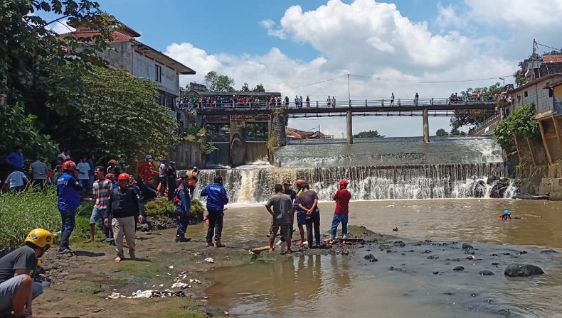 Bocah 15 Tahun Tenggelam saat Berenang di Bendung Cisadane Bogor, 200 Personel Diterjunkan