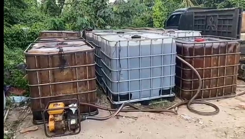 Diduga Timbun Solar Bersubsidi, 2 Pria di Aceh Ditangkap Polisi