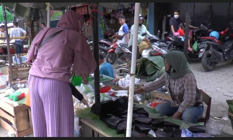 Aneka Bahan Es untuk Buka Puasa Diserbu Pembeli, Cincau Paling Banyak Dicari