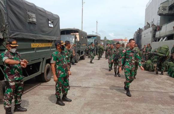 Tiba di Manokwari, Ratusan Pasukan Organik Yonif Tuah Sakti Disebar Amankan 4 Daerah Rawan