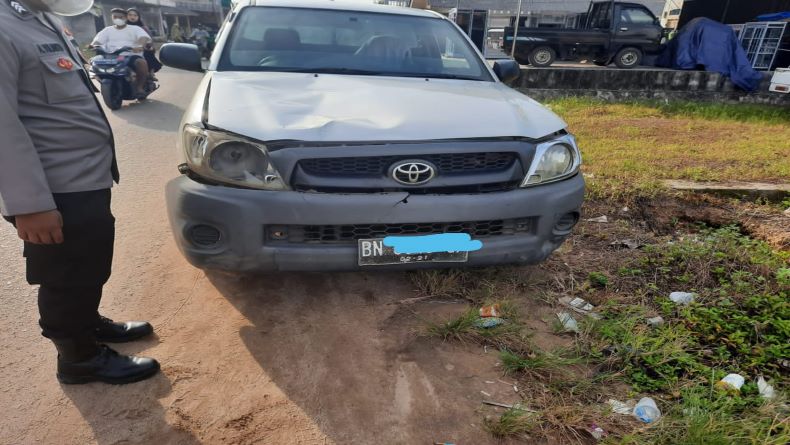 Mobil Pikap Tabrak 3 Pejalan Kaki di Bangka Barat, 1 Orang Tewas