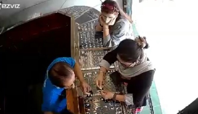 Viral Aksi 2 Perempuan Bergaya Sosialita Gasak Emas di KBB, Modusnya Sok Akrab