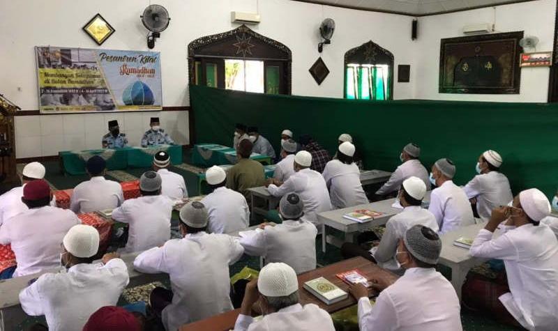 Mengintip Pesantren Kilat Ramadan yang Diikuti 100 Napi Lapas Semarang