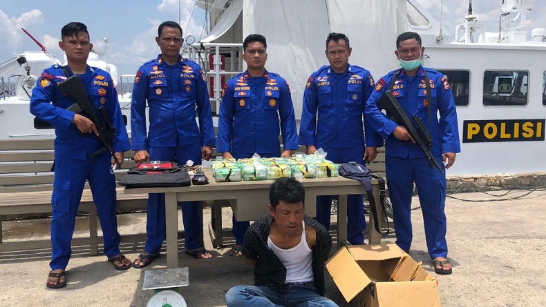 Diintai Polisi, Penumpang Kapal Roro di Dumai Ditangkap Bawa Sabu 15 Kg