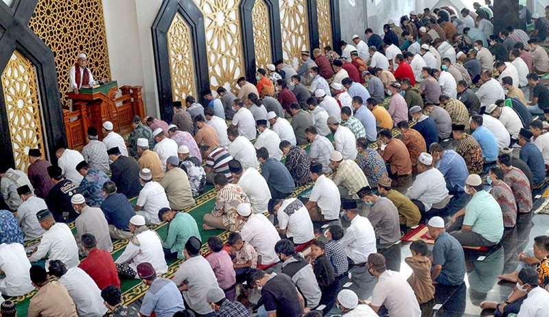 Teks Khutbah Jum'at tentang Shalat Jumat, Keutamaan dan Hukum Meninggalkannya