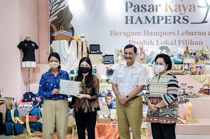 Hadir Bersama Luhut, Angela Tanoesoedibjo: Produk UMKM Naik Kelas dengan Dipasarkan di Lokasi Premium