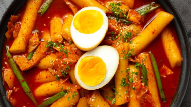 Cara Membuat Topokki Korea ala Indonesia, Ini Resep Bumbu Pengganti Gochujang 