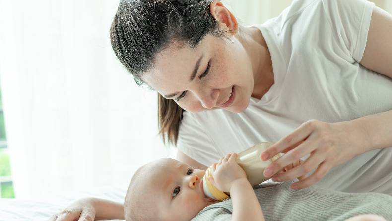  Hukum Puasa bagi Ibu Hamil dan Menyusui, Bayar Fidyah atau Mengqadha?