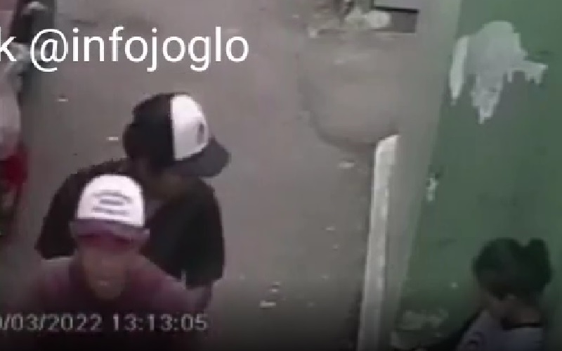 Dua Pria Jambret HP Bocah di Kembangan, Dijual Rp1,1 Juta Buat Bayar Utang