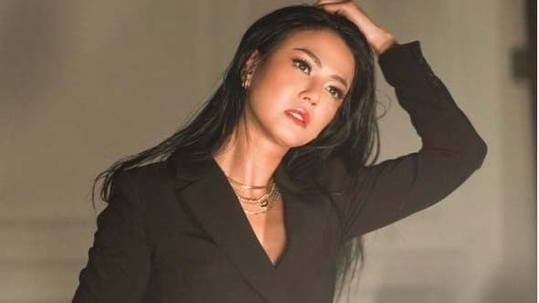 Intip Potret Nita Gunawan Presenter yang Dicibir Netizen karena Dekat dengan Raffi Ahmad, Ternyata Seksi