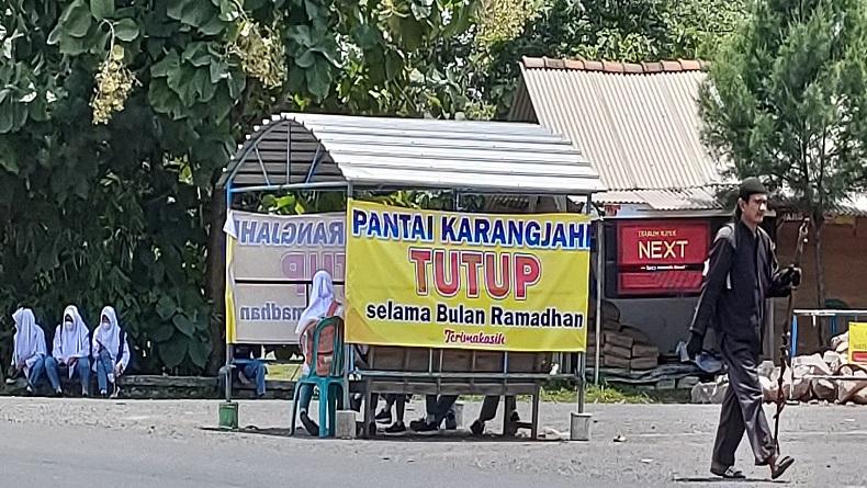 Mohon Perhatian, Pantai Karangjahe di Rembang Tutup Selama Ramadan