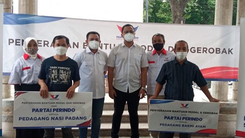 Bagikan Gerobak, Tama S Langkun: Partai Perindo Platform Partai yang Modern, Bersih dan Sejahterakan Rakyat