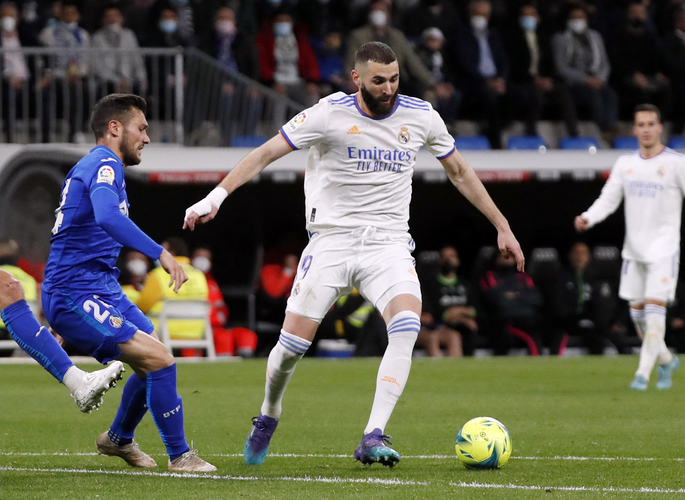 Psywar Ancelotti ke Chelsea Jelang Leg Kedua: Hati-hati dengan Benzema!