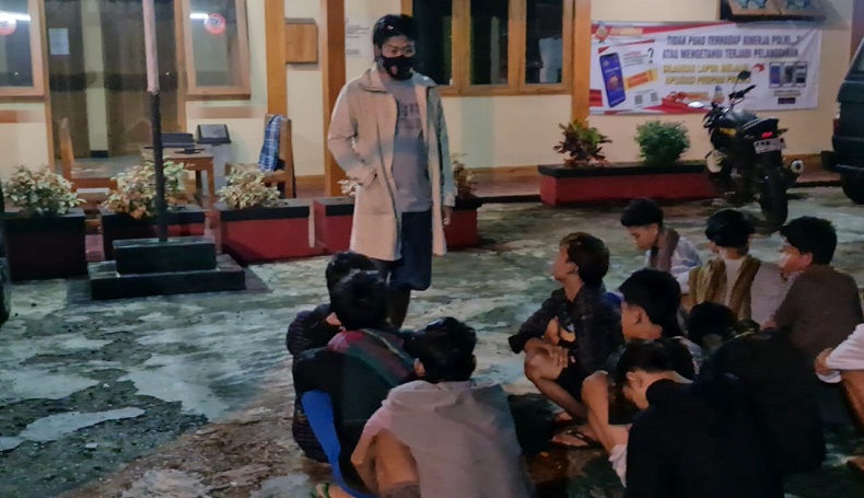 Terlibat Perang Sarung di Jalan Nasional Jampangkulon Sukabumi, 20 Remaja Digiring Polisi